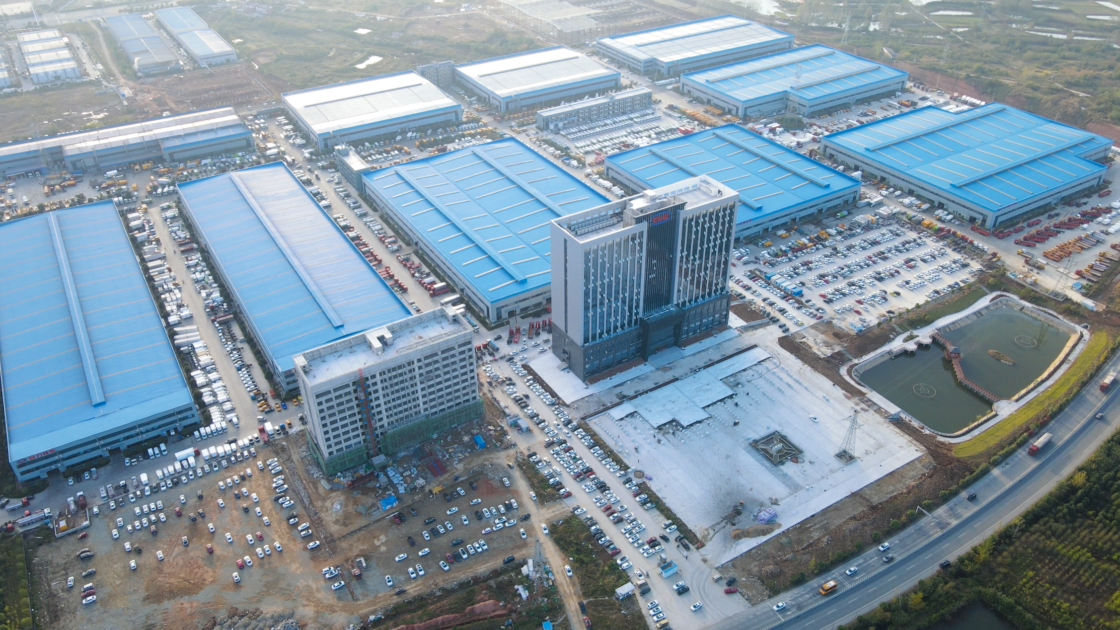 Professional Special Truck Manufacturer